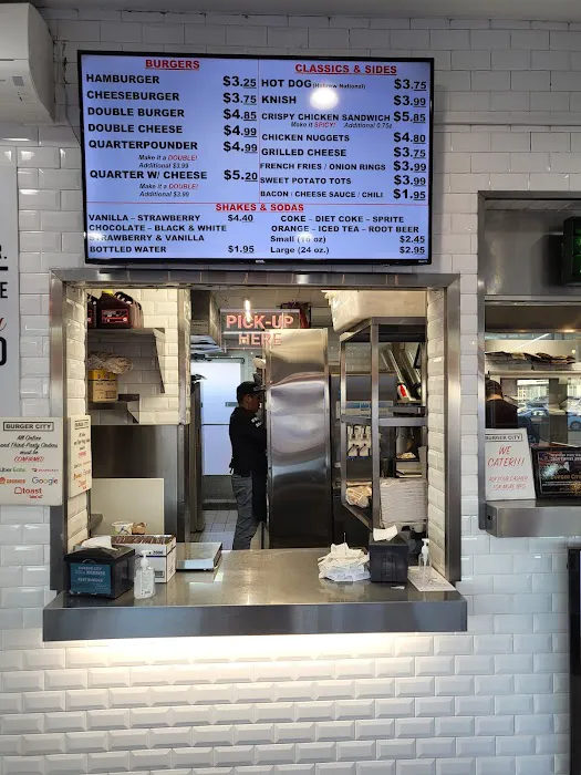 Burger City Picture 3