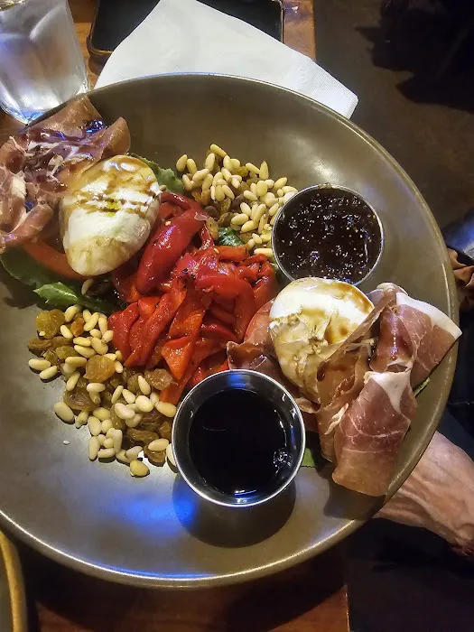 Garden Social Beer Garden & Kitchen Picture 4