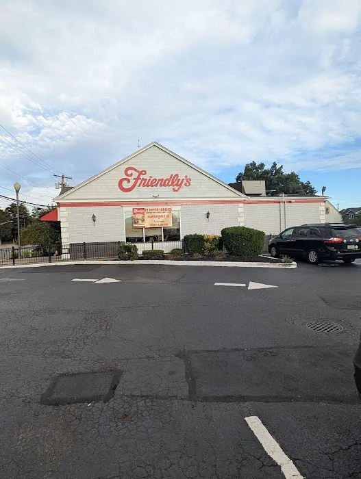 Friendly's Picture 5