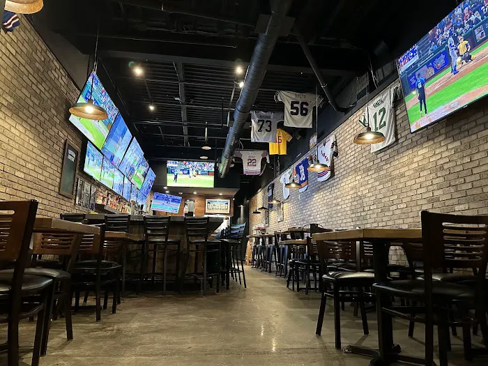 The SportsBook Bar & Grill Picture 3