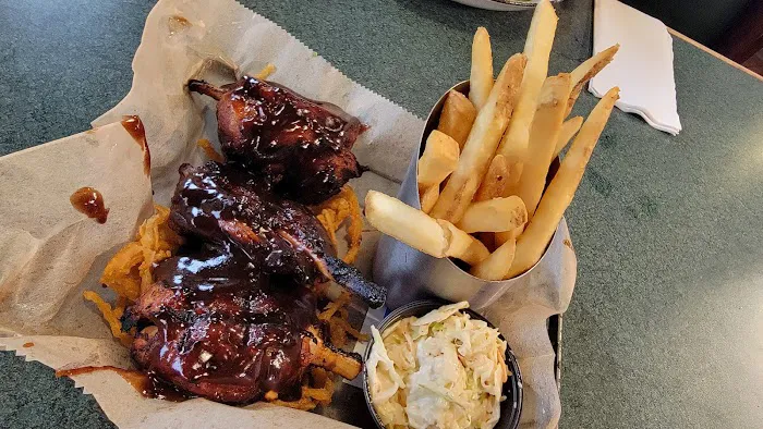 The Greene Turtle Sports Bar & Grille Picture 10