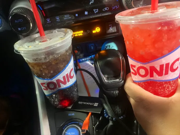 Sonic Drive-In Picture 9