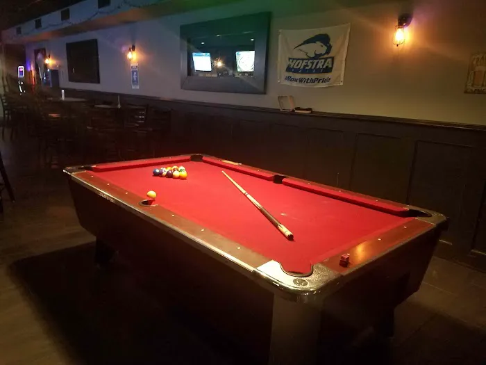 Public House 106 Picture 6