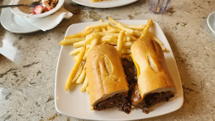 Grand Stage Diner Picture 6