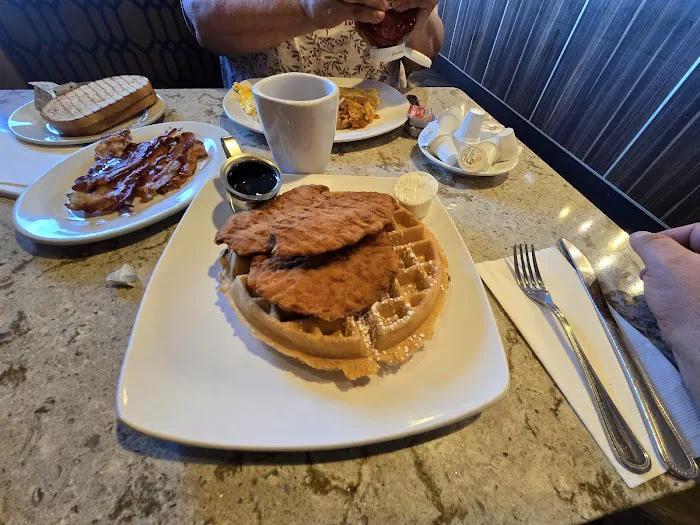 Grand Stage Diner Picture 4