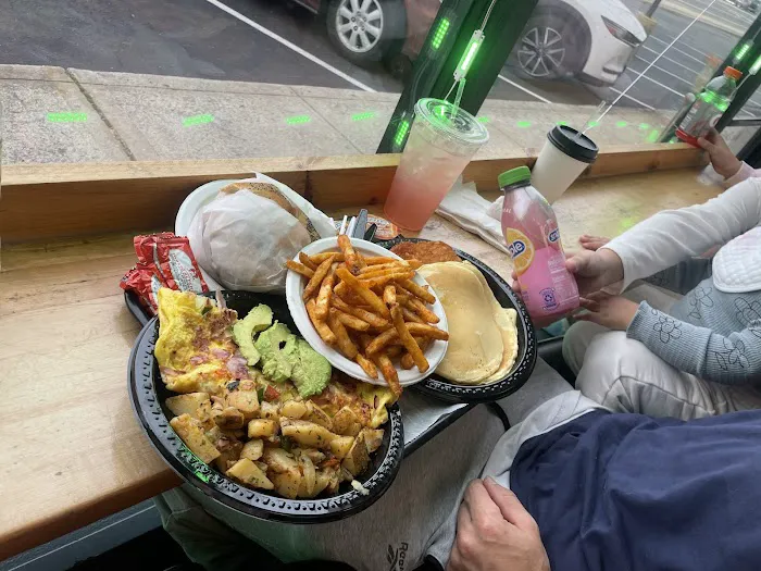 ON FIRE BAGELS Picture 6