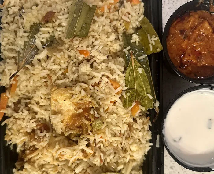 Spice Gardens Bar and Grill Inc Picture 9