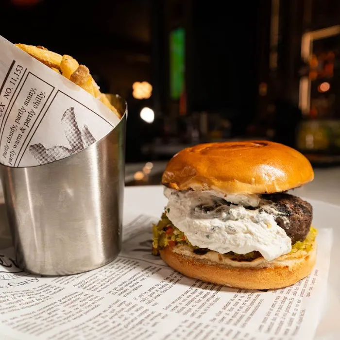 Post 270 Restaurant Picture 7