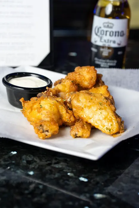 XBAR Lounge and Restaurant Picture 5