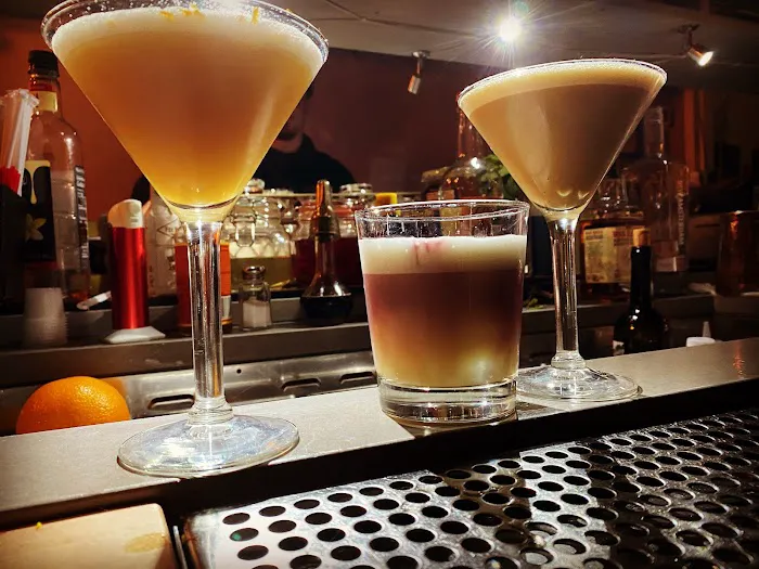 Alibi Lounge Picture 1