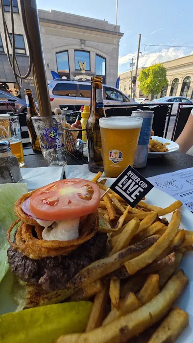 Dark Horse Tavern Picture 5