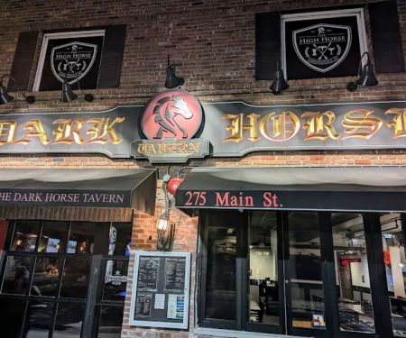 Dark Horse Tavern