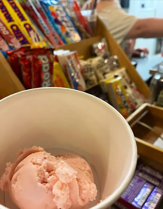 Charlotte's Frozen Yogurt Picture 5