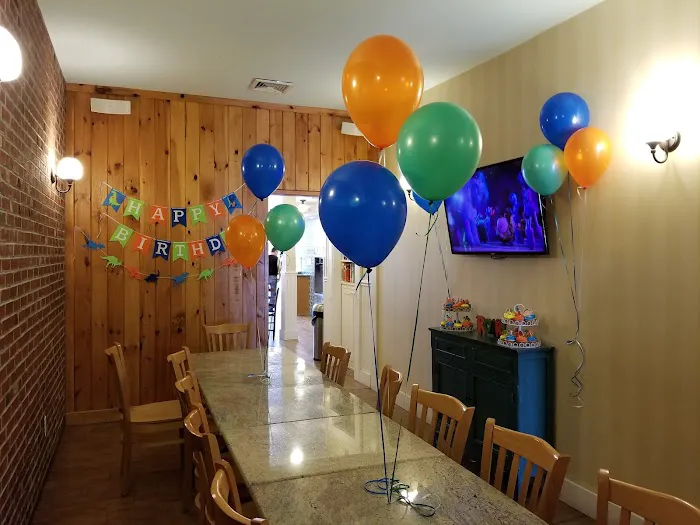 Charlotte's Frozen Yogurt Picture 2