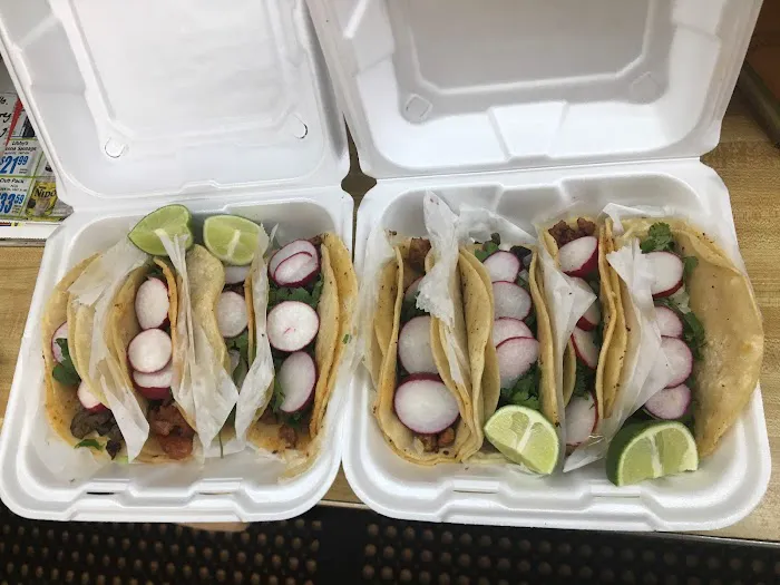 J & W GROCERY DELI CORP Picture 4