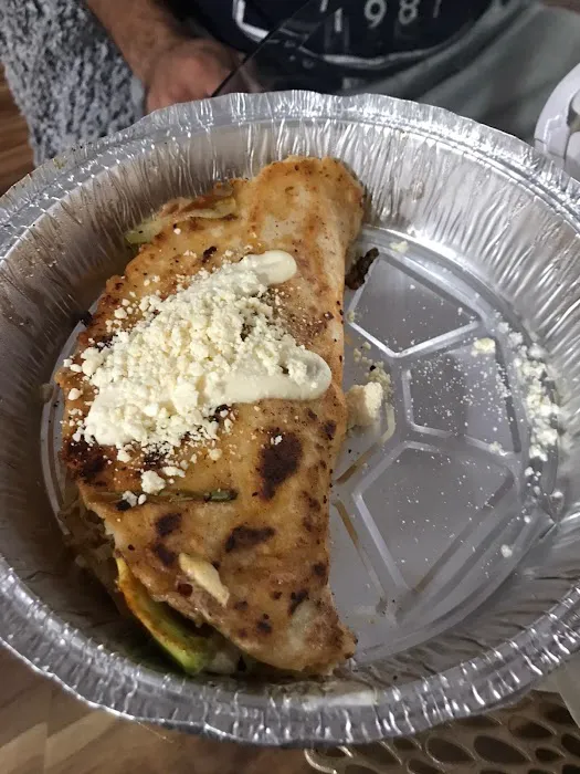 Las Delicias Latinas Picture 3