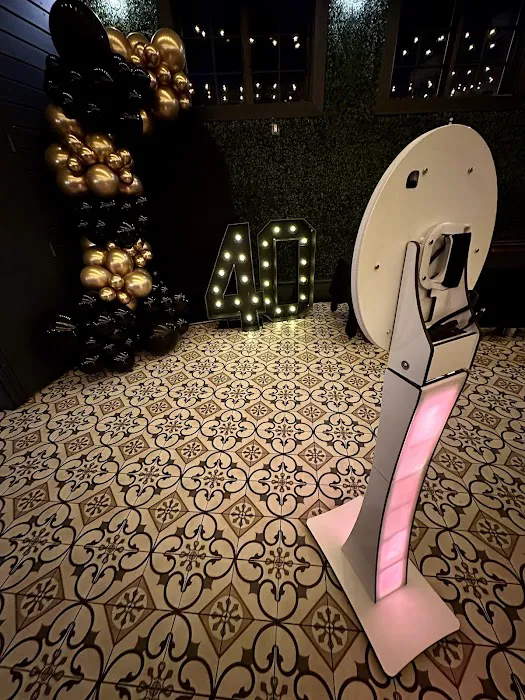 Croxley's The Garden Picture 5