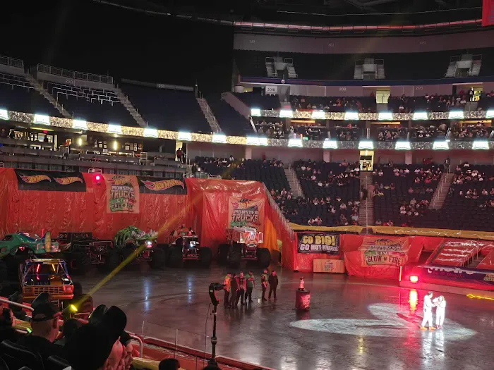 Hot Wheel Monster Truck LIVE Glow Party Picture 5