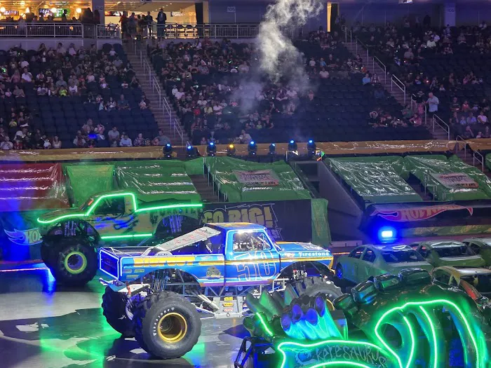 Hot Wheel Monster Truck LIVE Glow Party Picture 10