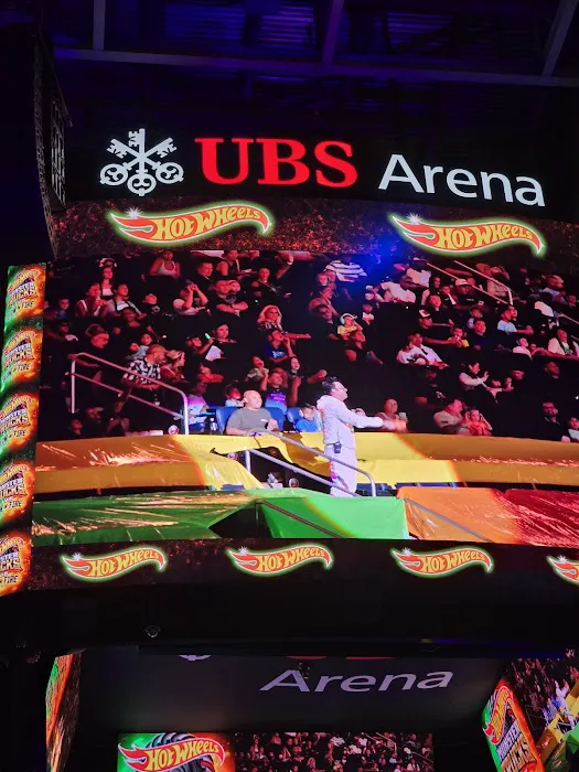 Hot Wheel Monster Truck LIVE Glow Party Picture 2