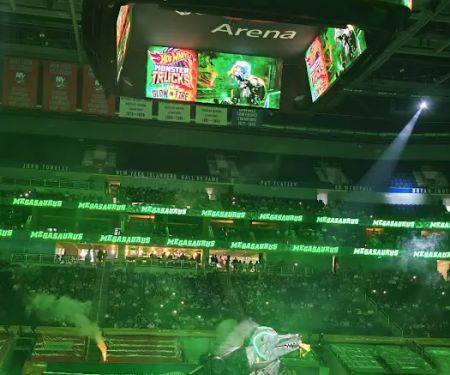 Hot Wheel Monster Truck LIVE Glow Party