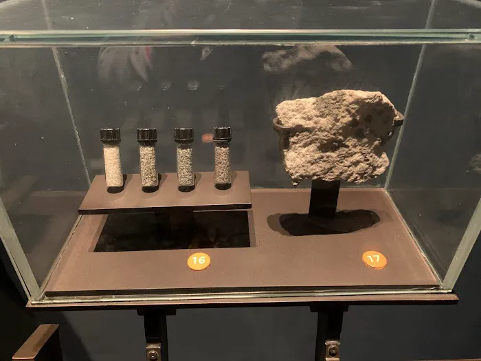 The Savor Market and Pizza Picture 1