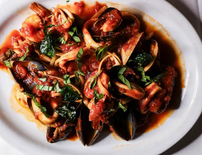 Elisa's Restaurant Picture 3