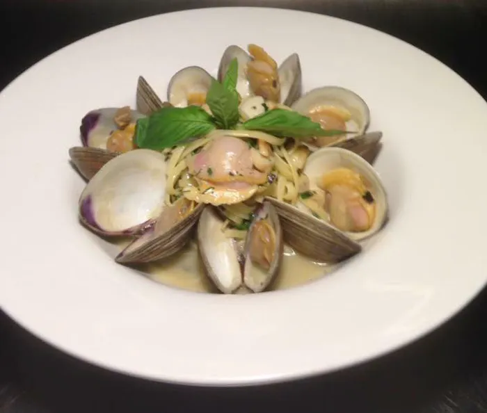 Taverna Pizza Picture 9