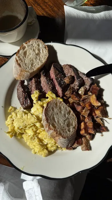 Caffeinated New Yorker Cafe Picture 8