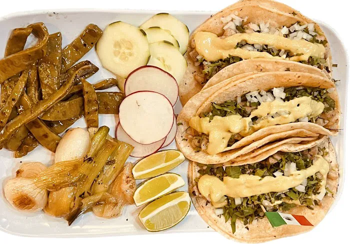 Tacos Brothers Truck Picture 3