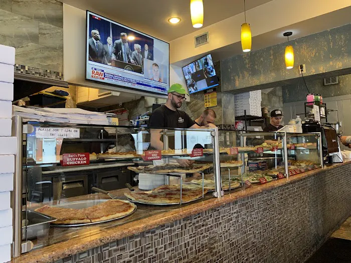 Bari's Pizza Picture 6