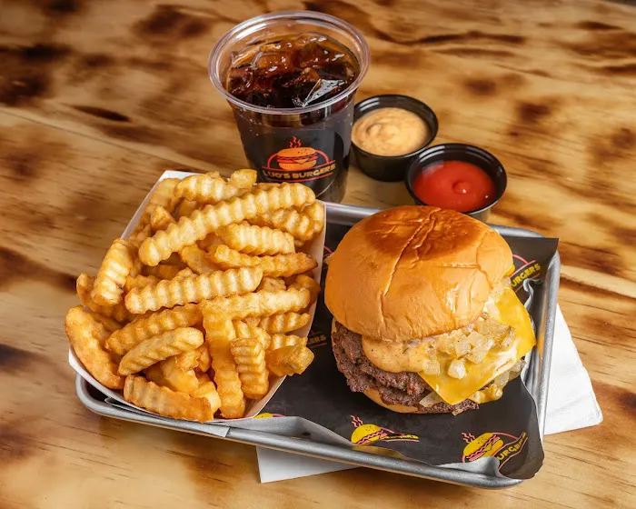 Luo’s Burgers Picture 6