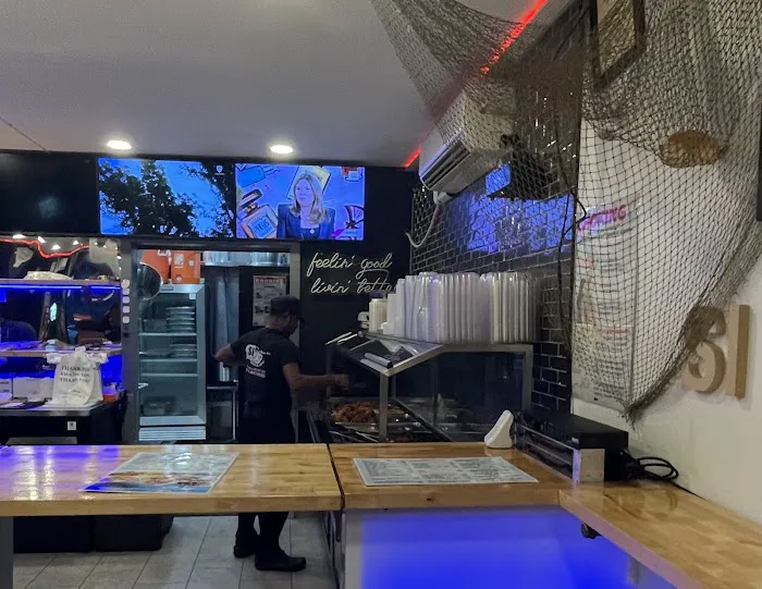 SI FISH & MORE INC Picture 7