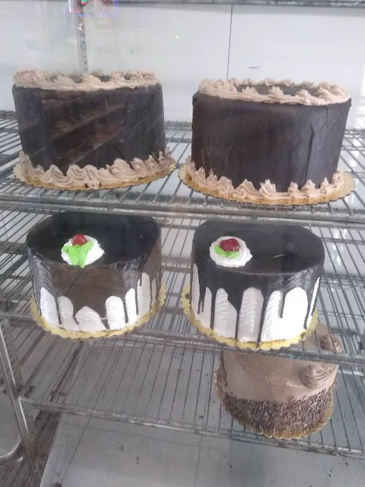 Golden Pastry Shop Picture 7