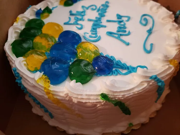 Golden Pastry Shop Picture 1