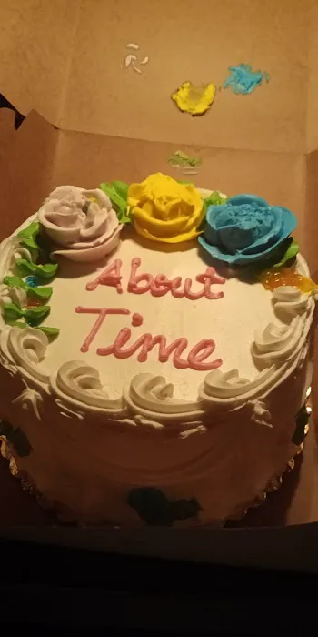 Golden Pastry Shop Picture 2