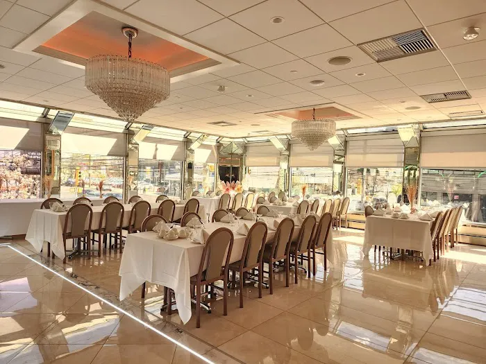 The Colonnade Diner, Restaurant & Catering Picture 4