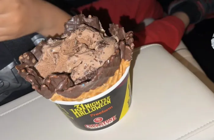 Cold Stone Creamery Picture 6