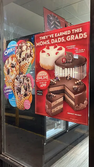 Cold Stone Creamery Picture 5