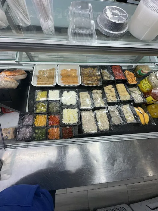 Yummy Bites Deli Picture 9