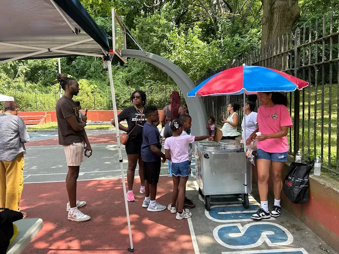 Trio's Uptown Ice Company Picture 5