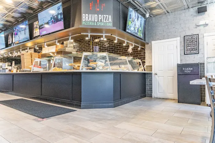 Bravo Pizza & Sports Bar Picture 7