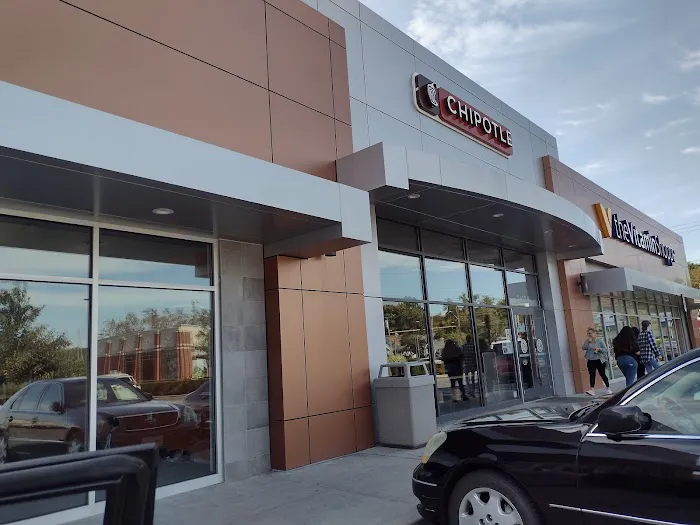 Chipotle Mexican Grill Picture 4