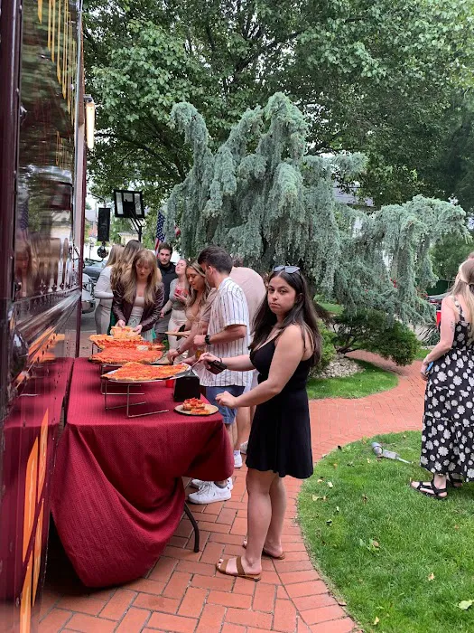 Valducci's Pizza Two Picture 9