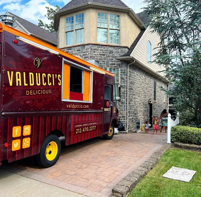 Valducci's Pizza Two Picture 1