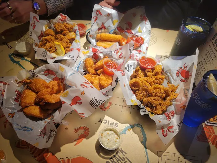 Hook & Reel Cajun Seafood & Bar Picture 10