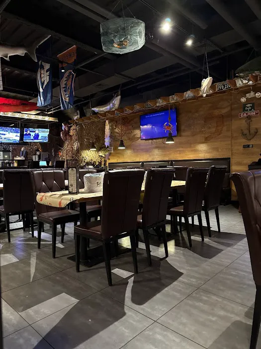 Hook & Reel Cajun Seafood & Bar Picture 9