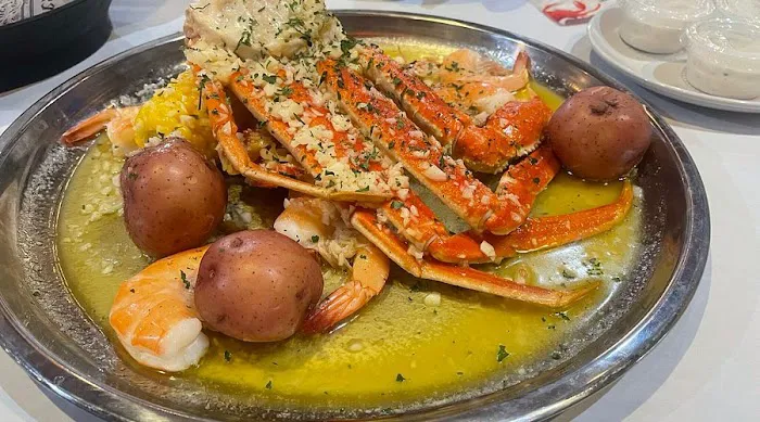 Hook & Reel Cajun Seafood & Bar Picture 2