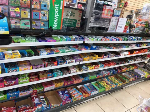 Victory Boulevard Bagels Picture 4