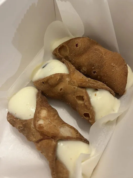 Alfonso's Pastry Shoppe Picture 3